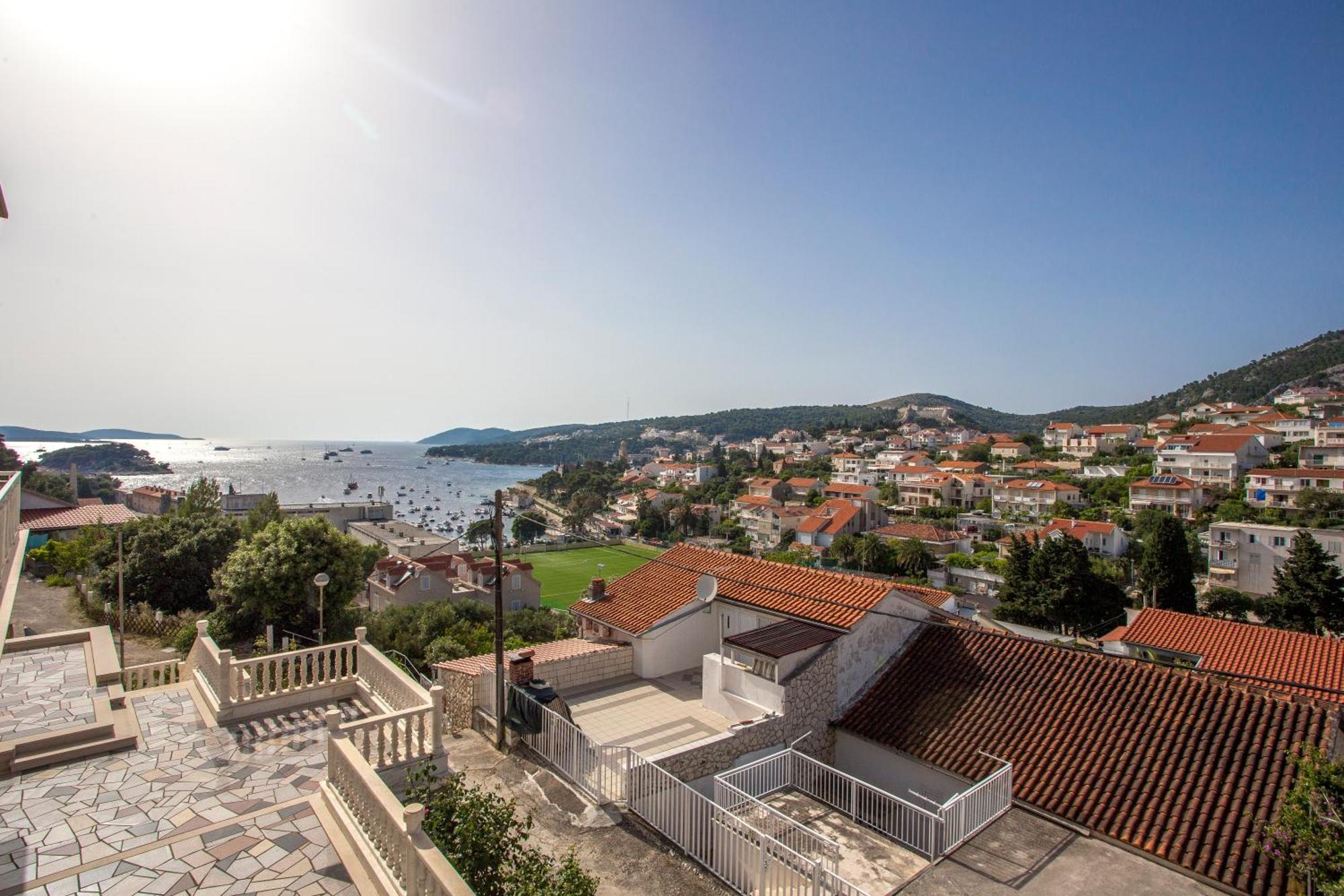 Apartments Sunny Elza Hvar Town Exterior foto
